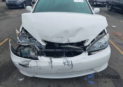 2005 Toyota Camry Le from USA, damaged, VIN 4T1BE32K75U572172
